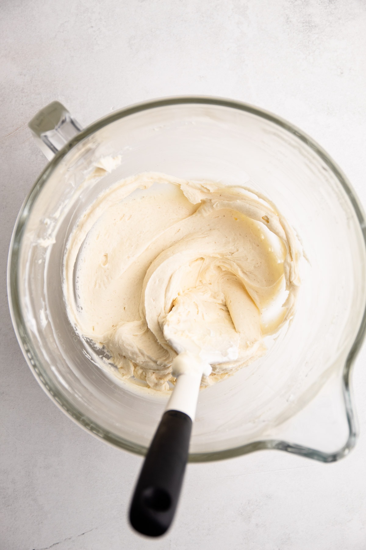 A cinnamon mascarpone filling.