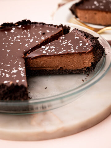 An easy chocolate pie sprinkled with flaky salt and cut into slices.
